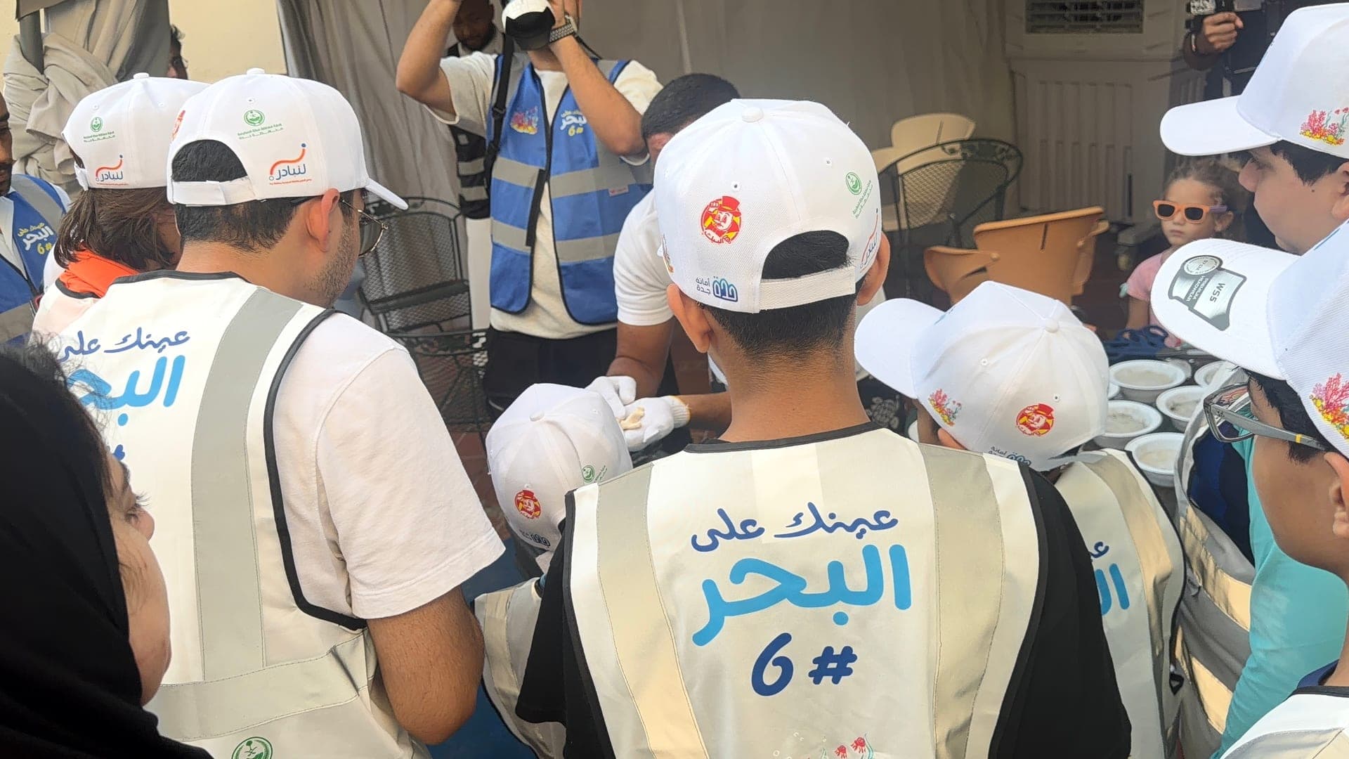 قبعات وسترات عينك على البحر #6